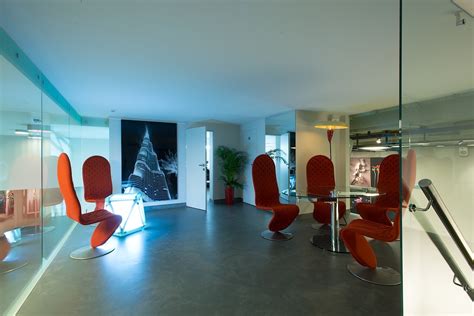PHOTOSTUDIO