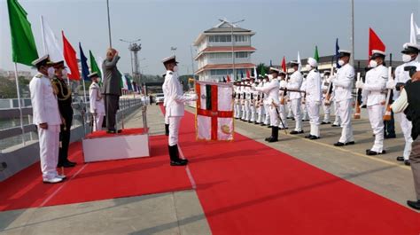 President Of India Witnesses Naval Op Demo And Visits Iac Vikrant