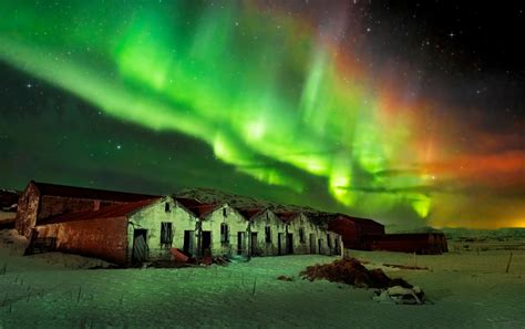 Photographing the Northern Lights in Iceland - Firefall Photography