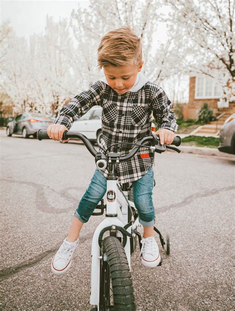 9 Little Boys Outfits For Fall | Hello Fashion