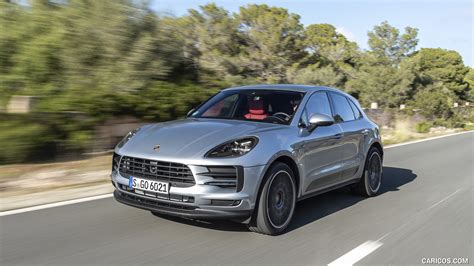 2019 Porsche Macan Color Dolomite Silver Metallic Front Three