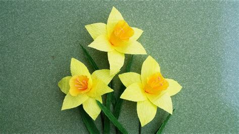 Abc Tv How To Make Daffodils Paper Flower From Crepe Paper Craft Tutorial 1 Youtube