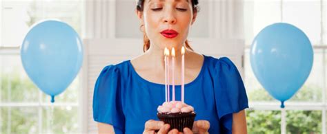 ТОП-101 лучших подарков женщине на 35 лет: какой подарок выбрать