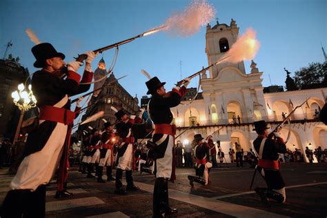 El Sable Corvo Del General San Martín Quedó Expuesto En El Museo