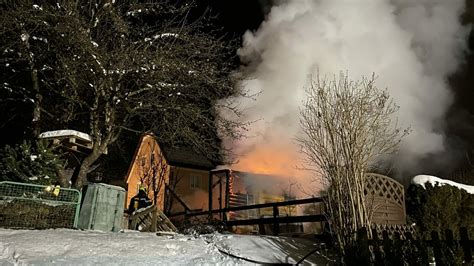 Niemand Verletzt Holzpavillon In Liezen Ging In Flammen Auf Krone At