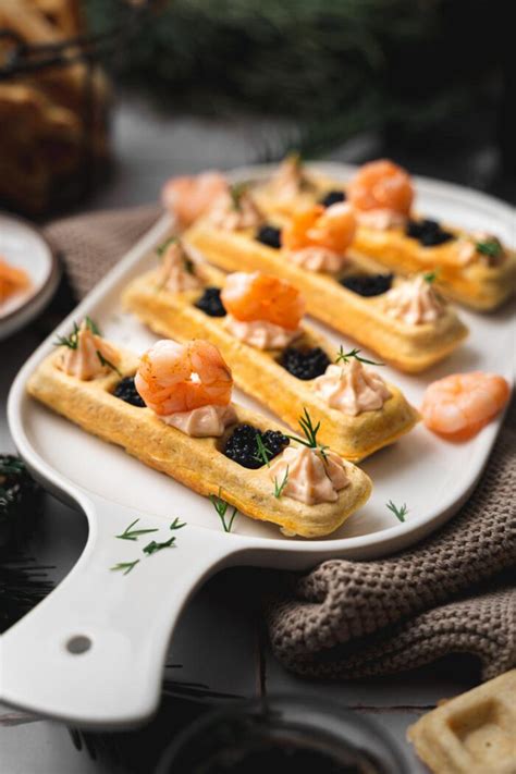 Waffeln Mit Kaviar Und Lachs Als Weihnachtliche Vorspeise Ina Isst