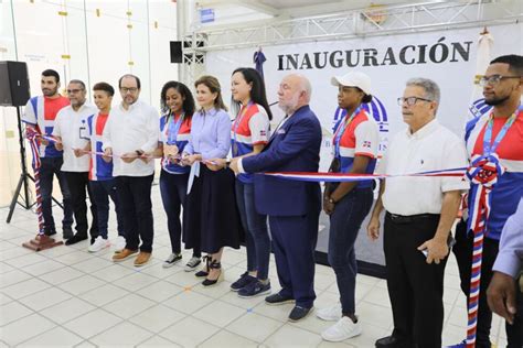 Vicepresidenta Raquel Peña entrega varias instalaciones deportivas