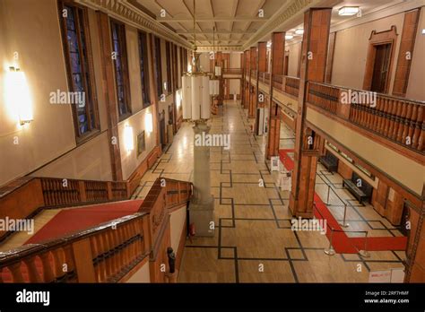 Foyer zentrale Eingangshalle Rathaus Schöneberg John F Kennedy