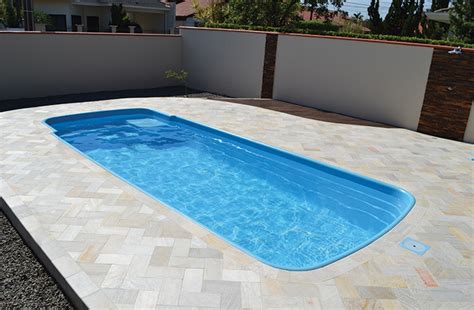 Piscinas De Fibra Piscina E Arte