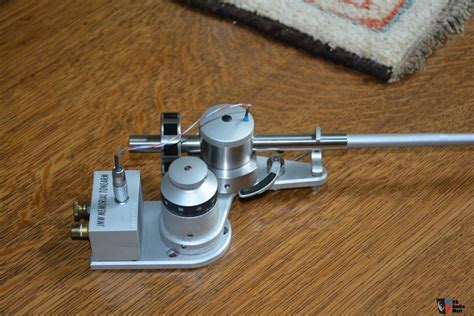 Vpi Industries Jmw Memorial Tonearm With Vta Tower Photo