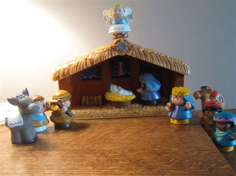 Almost Unschoolers: Our Nativity Scene