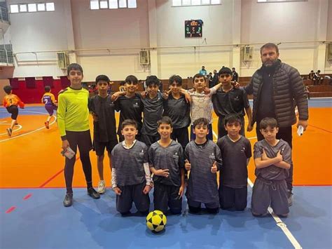 Futsal Yıldız Erkekler takımımız çeyrek finalde Mehmet Akif Ersoy