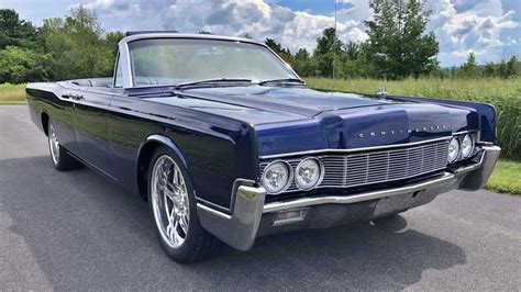 Stunning Lincoln Continental Restomods We Found On The Internet