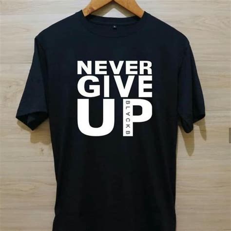 Jual KAOS MOHAMMED SALAH NEVER GIVE UP UCL CHAMPIONS LIVERPOOL Di Lapak