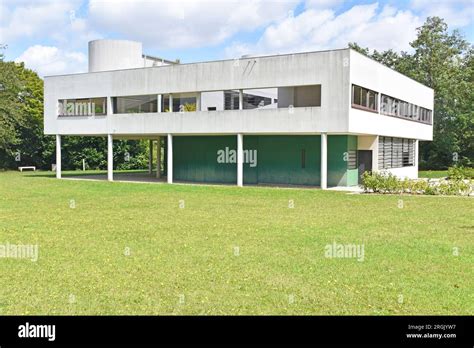 Villa Savoye A Masterpiece Of The Modern Movement Architect Le