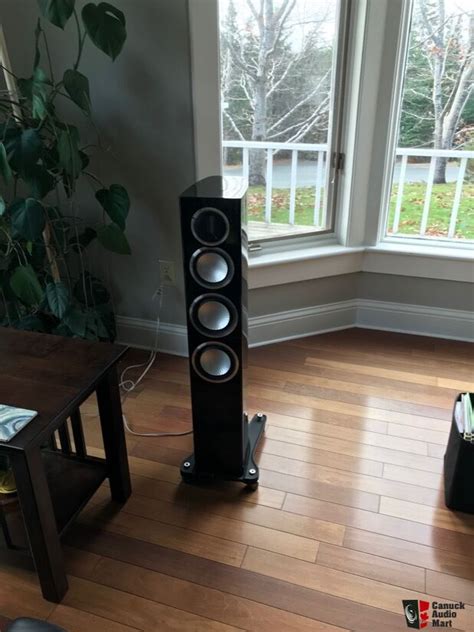 Monitor Audio Gold 200 Floorstanding Speakers Photo 3578130 Canuck