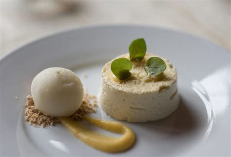 Country Dining Pub in the Beautiful Wiltshire Countryside