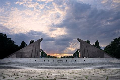 top photo spots  treptower park