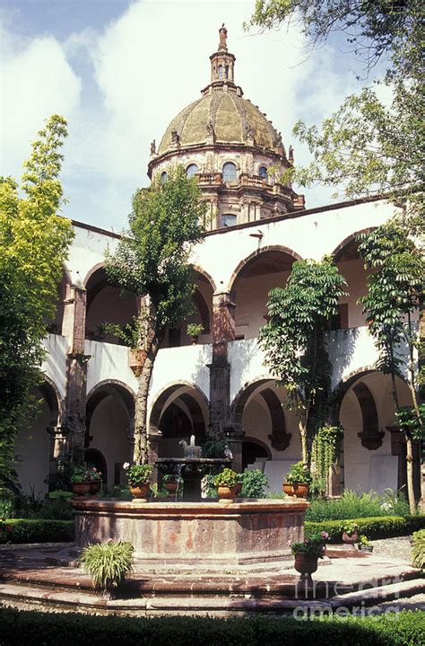 Bellas Artes Courtyard San Miguel De Allende Mexico Photograph By John