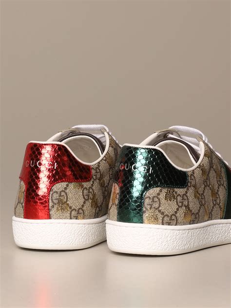 Gucci Ace sneakers with GG Supreme print and laminated bees | Sneakers ...