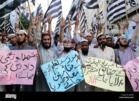 Jamiat Ulema Islam Protest Hi Res Stock Photography And Images Alamy