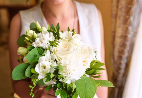 Wedding Bouquet of White Roses Stock Photo - Image of finger, honeymoon ...