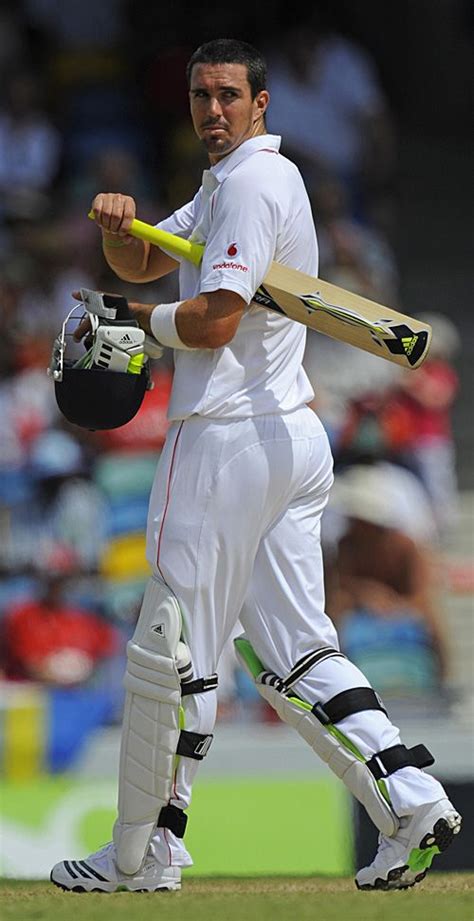 Kevin Pietersen Heads Back To The Pavilion Espncricinfo