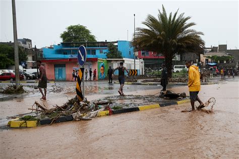 Vis O Capital Cabo Verdiana Em Alerta Nova Tempestade Que Pode