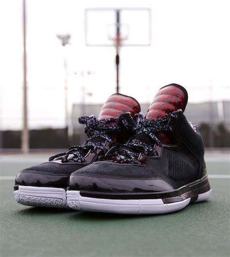 Dwyane Wade's Black Suede / Splatter Li-Ning Way Of Wade PE Dwyane Wade ...