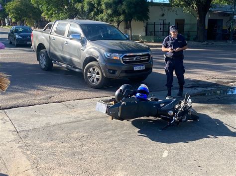 MARTES ACCIDENTADO I Fuerte Choque Entre Una Moto Y Camioneta Una