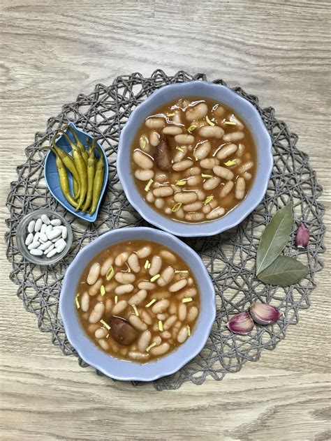 Alubias Blancas Con Verduras En CrockPot Olla Express Y Cazuela