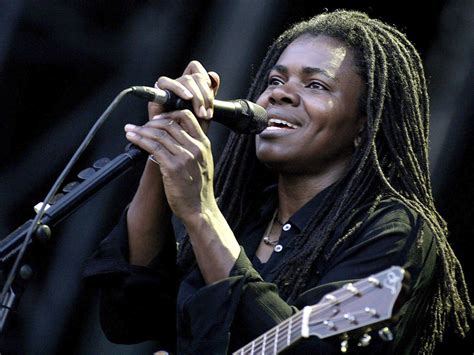 El Regreso Triunfal De Tracy Chapman Que Cantó En Amnesty Se Retiró