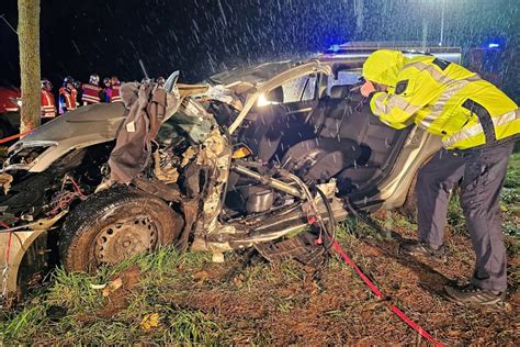 Schon Wieder Schwerer Unfall Zwischen Crimmitschau Und Zwickau