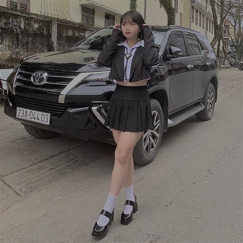 Tài liệu hiếm Ngắm cô nàng hot Tiktok được săn đón nhất hiện nay hút hồn từ gương mặt đến