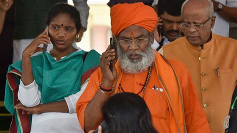 Jharkhand Releases Bjp Mp Sakshi Maharaj 24 Hours After Forced Quarantine