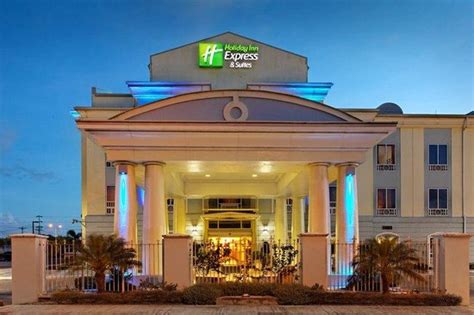 Holiday Inn Express Trincity Trinidad Airport - UPDATED 2017 Hotel Reviews & Price Comparison ...