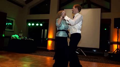 Mother And Son Perform The Most Epic Wedding Dance Ever Vidéo Dailymotion