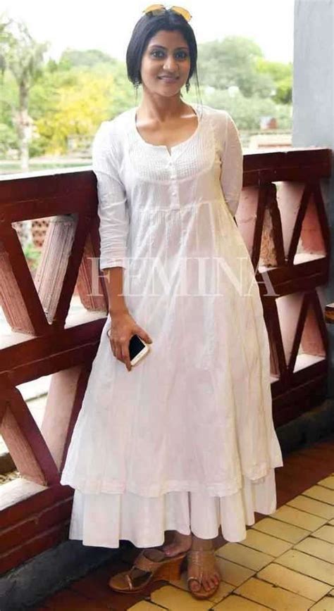 We Love Konkona And Nandita Das S Wardrobes Kurti Designs Party Wear Kurta