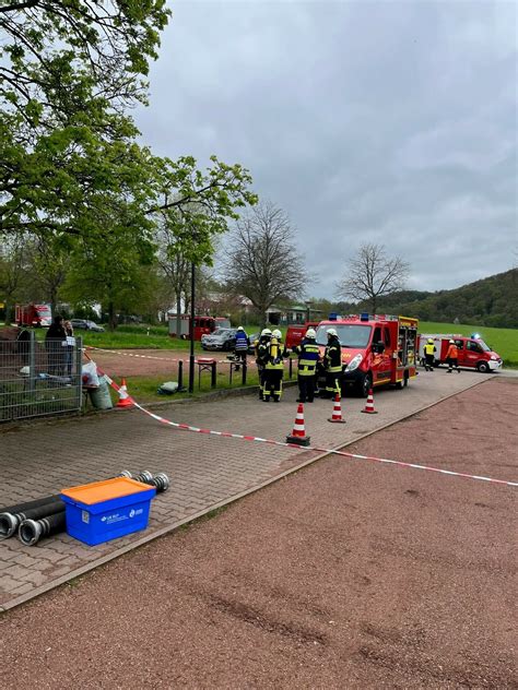 Salzs Ure Bei Arbeiten Ausgetreten Jahres Bung Bei Der Feuerwehr Ulmet