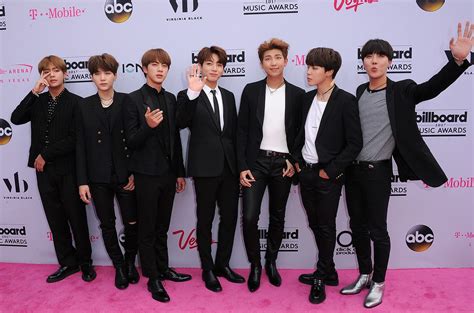 6 Lagu Bertema Self-Love dari BTS - Beritabaru.co