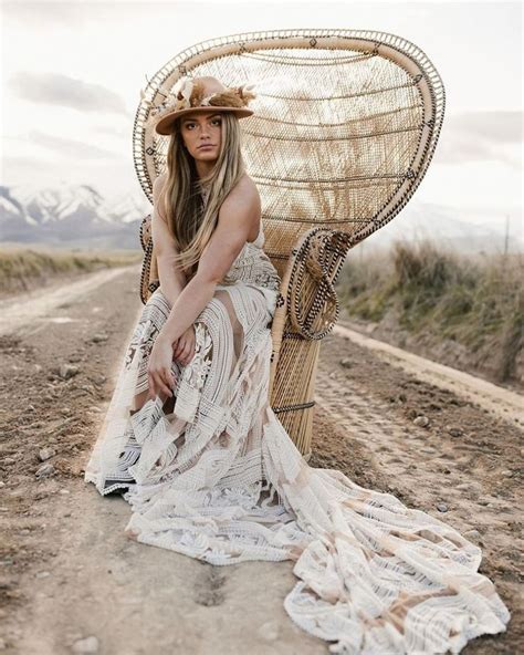 Bohemian Outdoor Wedding And Bridal Portrait In 2021 Boho Photoshoot