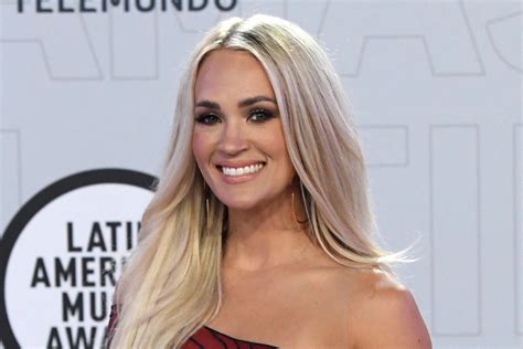 Carrie Underwood Wears Cutout Gown At Latin American Music Awards 2021