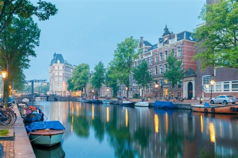 Fundo Amsterd Vis O Noturna Das Casas Ao Longo Do Canal Fachadas Das