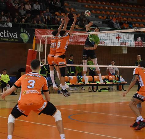 Fotos del partido Pamesa Teruel Voleibol Textil Santanderina Imágenes