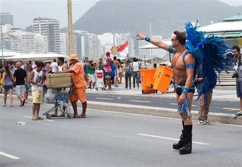 25ª Parada do orgulho LGBTI em Copacabana 2020