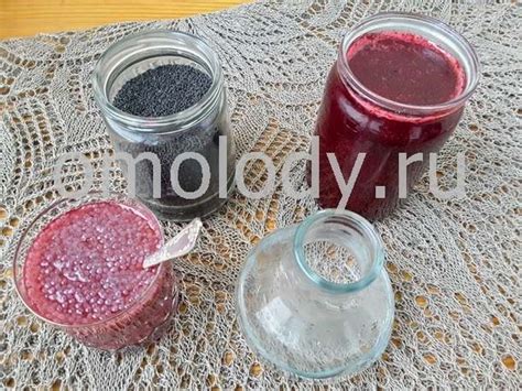 Из семян базилика десерт, напитки