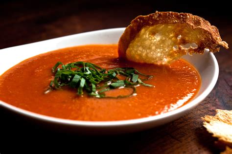 Puréed Tomato And Red Pepper Soup Recipe