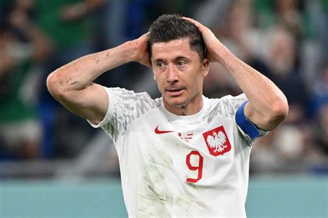 Lewandowski Perde Pênalti E Polônia Empata Com O México Gazeta Esportiva