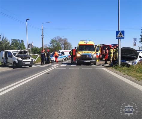 Tarnowskie Góry Wypadek radiowozu dwie osoby w szpitalu