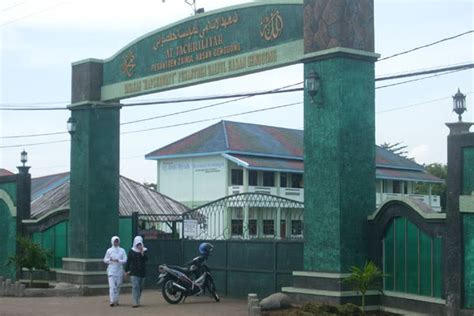 Pesantren Zainul Hasan Genggong Abdur Rahman